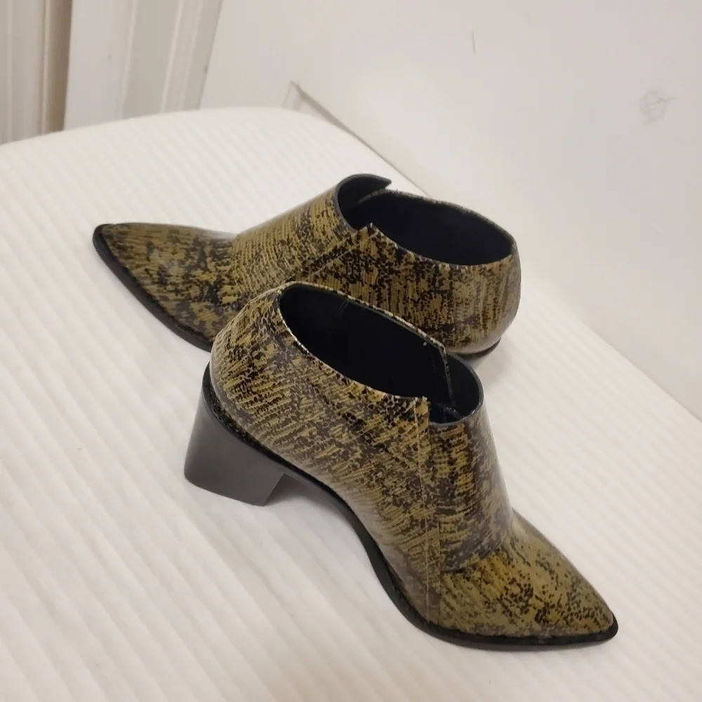 NWOB Tibi Billie Lizard Embossed Leather Ankle Booties Size 36, Unique, Sharp